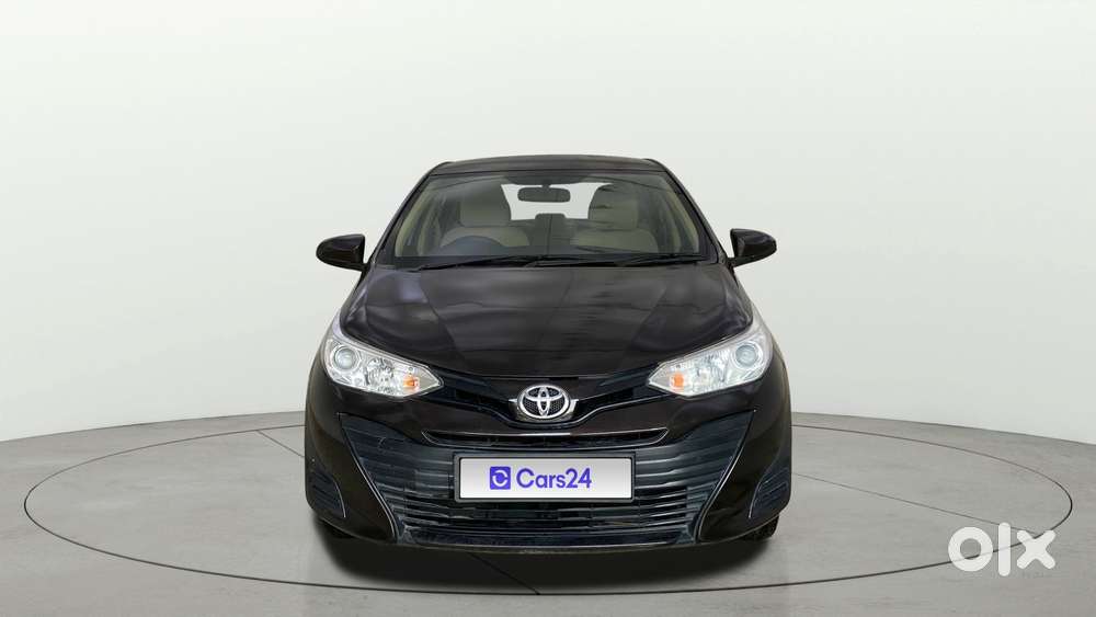 Toyota Yaris J Cvt, 2020, Petrol