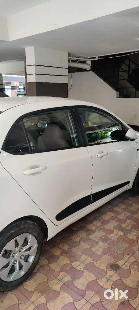 Hyundai Xcent 2016 Petrol 56100 Km Driven