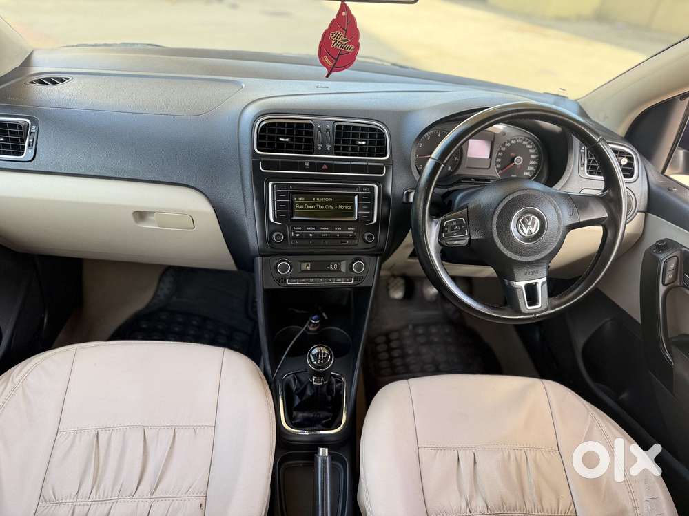 Volkswagen Polo Petrol Highline 1.2l, 2013, Petrol
