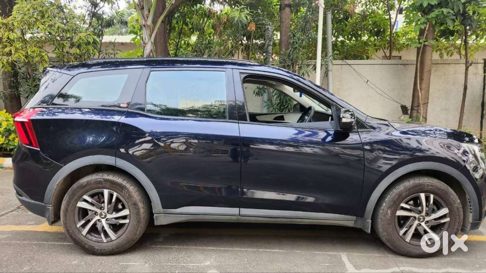 Xuv700 Ax5 Automatic With Panaromic Sunroof