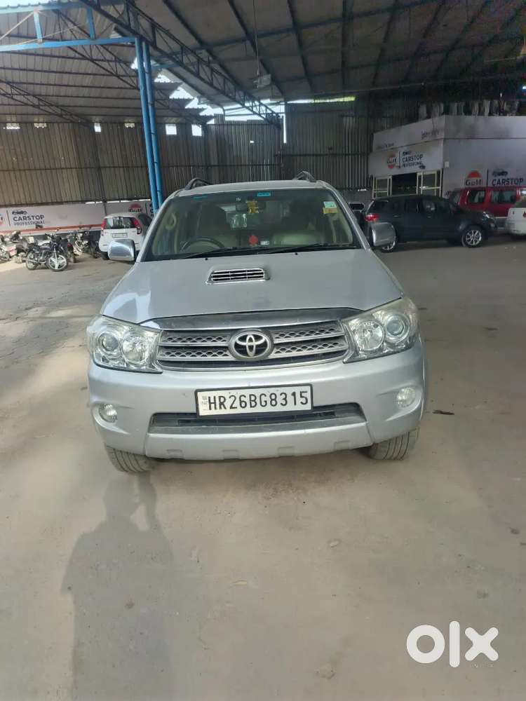 Toyota Fortuner 3.0 2011