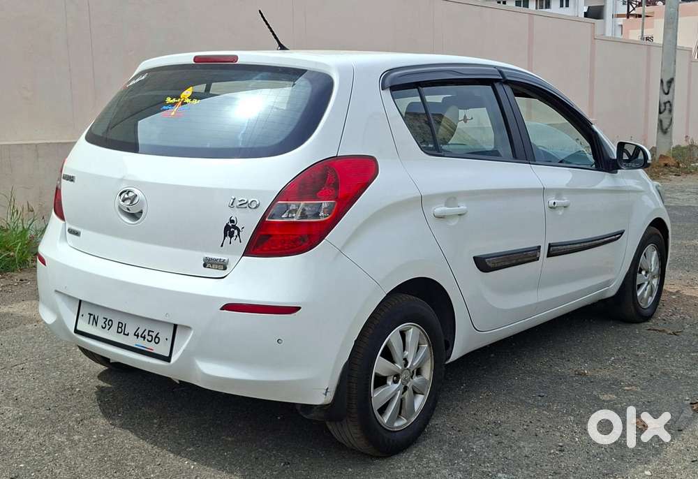 Hyundai I20 Sportz 1.4 Crdi, 2014, Diesel