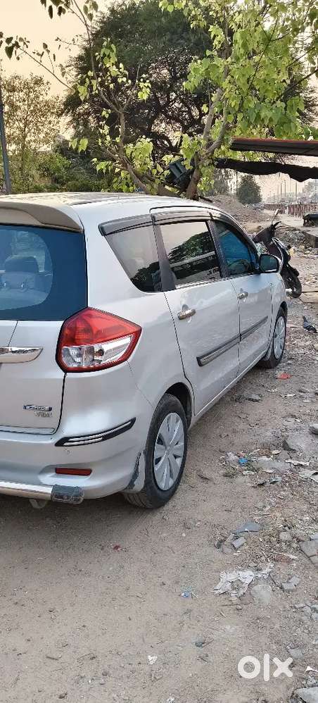Maruti Suzuki Ertiga 2015 Diesel 125000 Km Driven
