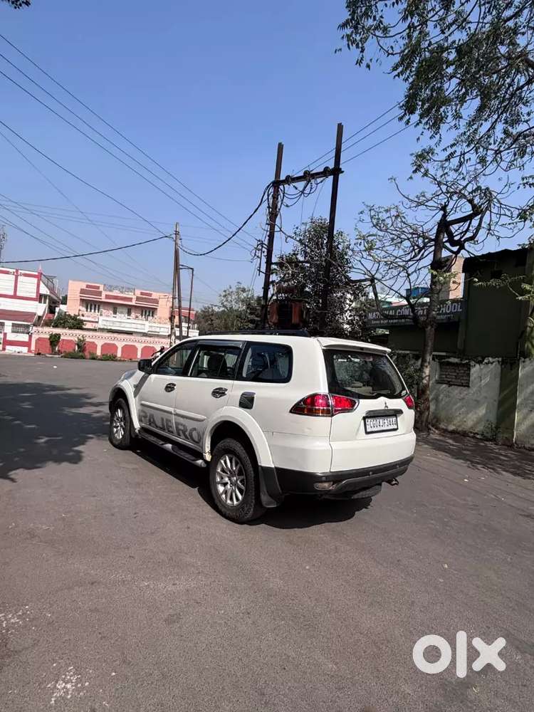 Mitsubishi Pajero Sport 2013 Diesel 155000 Km Driven