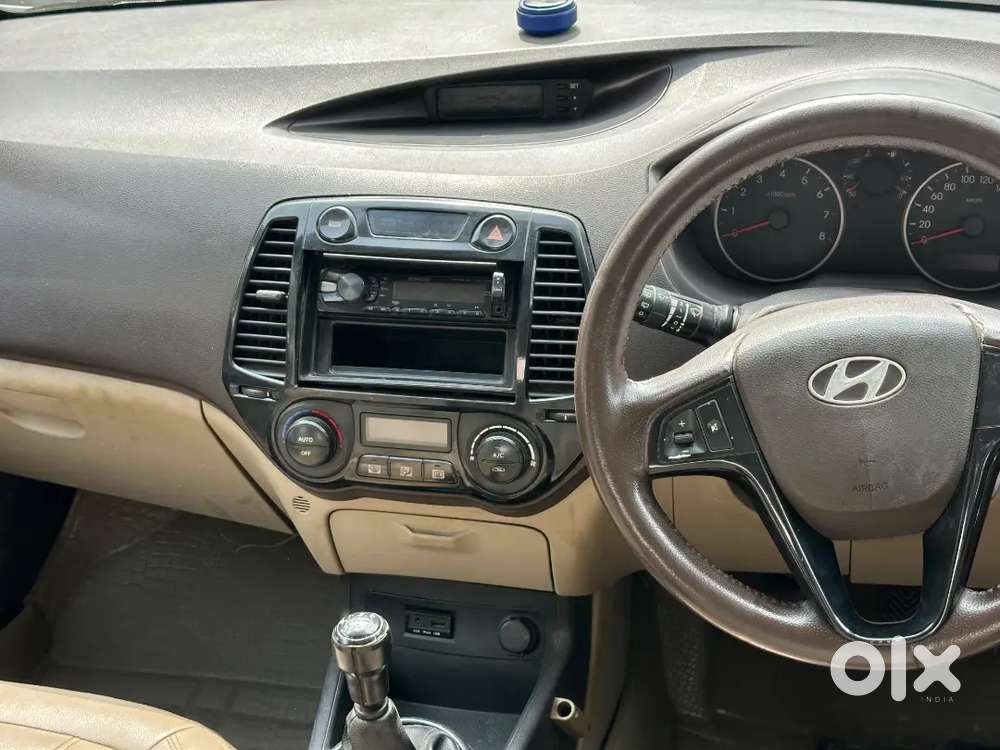 Hyundai I20 1.2 Asta 2010 Petrol