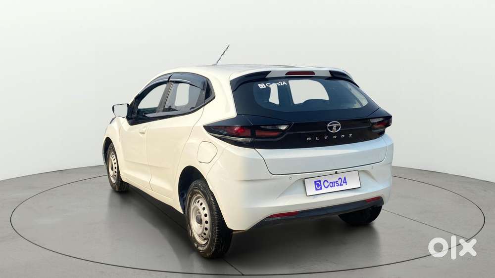 Tata Altroz 1.2 Xe, 2020, Petrol