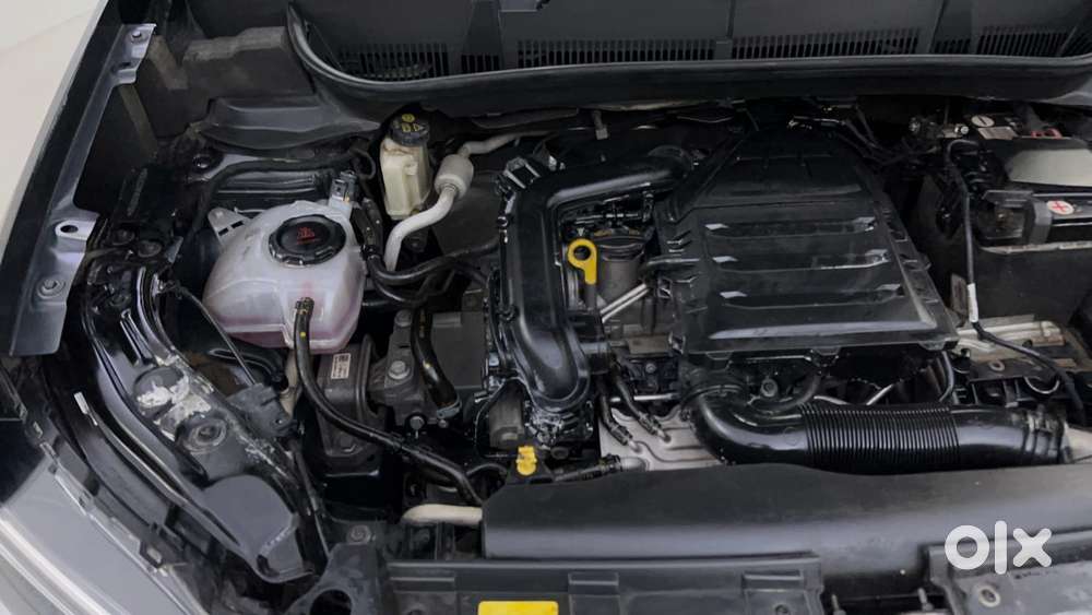 Volkswagen Taigun Topline 1.0 Tsi At (electric Seats), 2022, Petrol