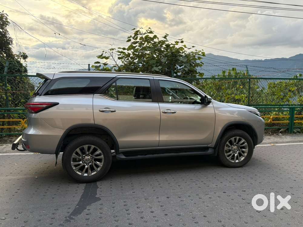 Toyota Fortuner 2022 Diesel 6092 Kms Driven
