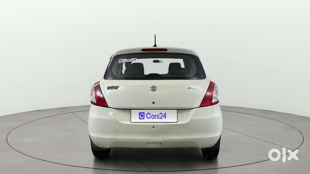 Maruti Suzuki Swift 1.2 Lxi (o), 2016, Cng & Hybrids