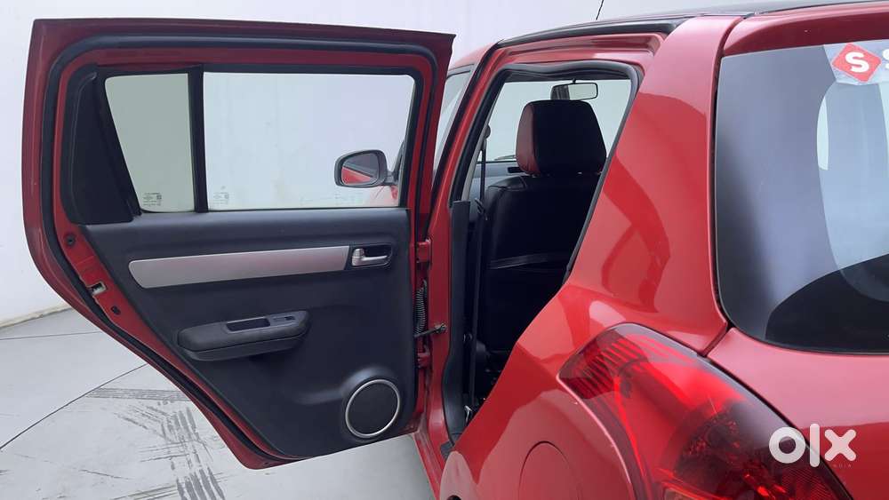 Maruti Suzuki Swift Vxi Bsiv, 2011, Petrol