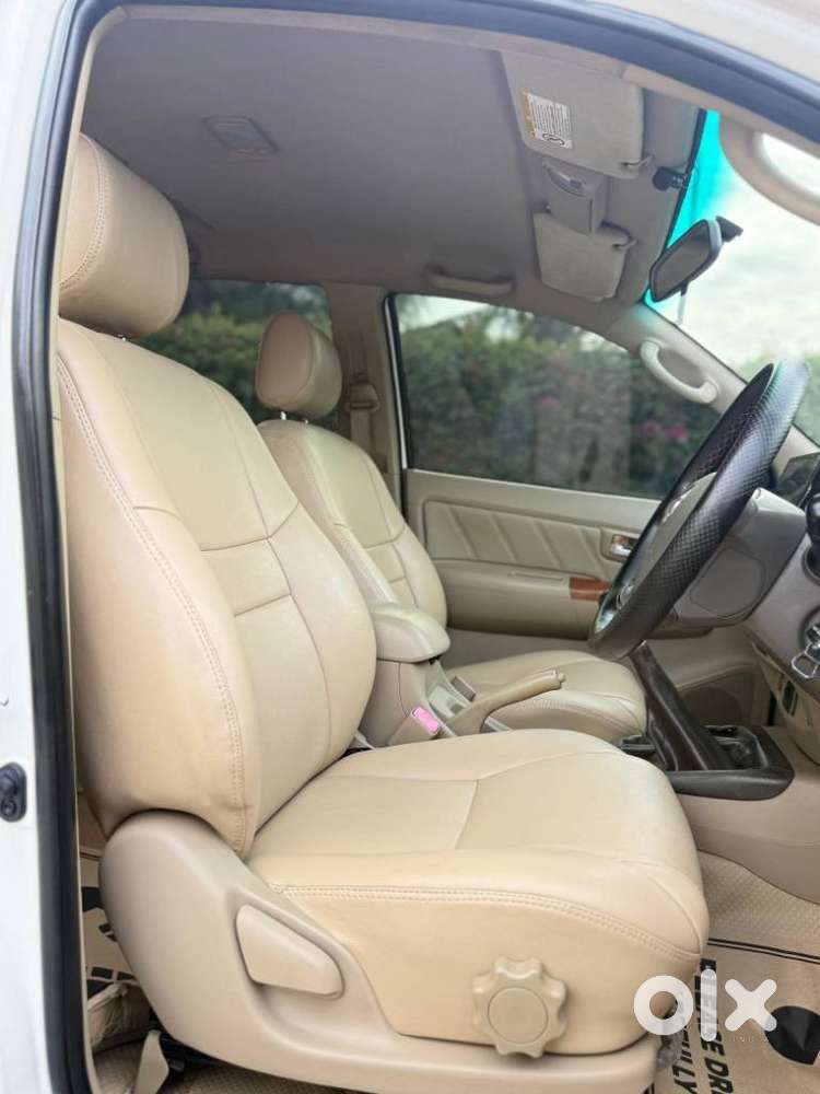 Toyota Fortuner 3.0 4x4 Manual, 2011, Diesel