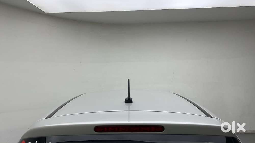 Maruti Suzuki Swift Vxi Optional, 2017, Petrol