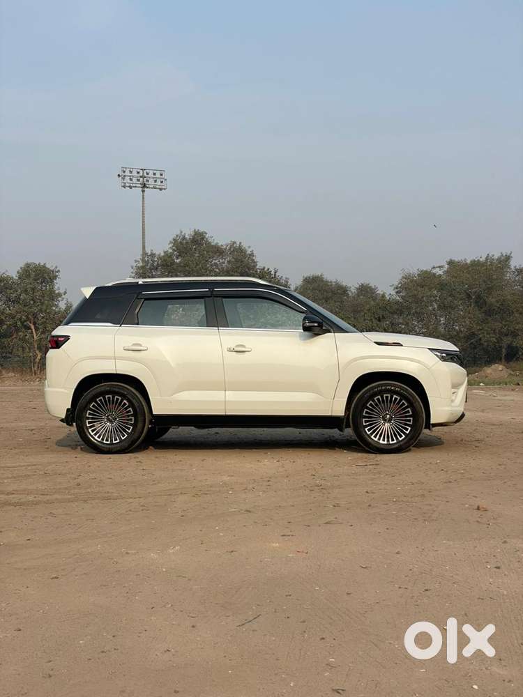 Maruti Suzuki Brezza 1.5 Zxi Plus Smart Hybrid, 2024, Petrol
