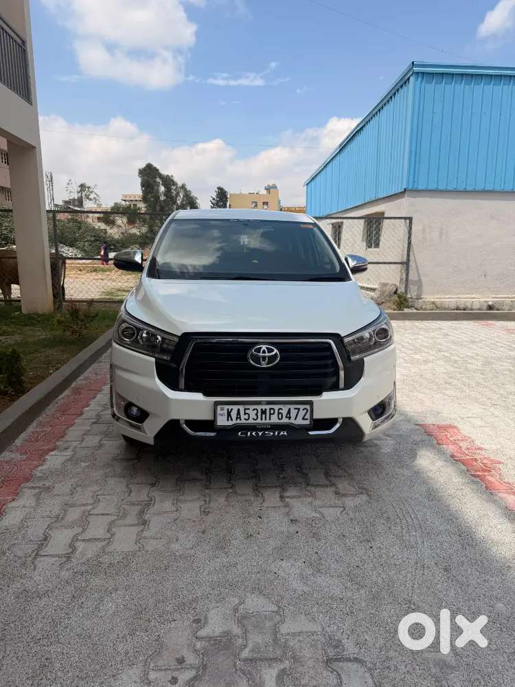 Toyota Innova Crysta 2022 Diesel Well Maintained