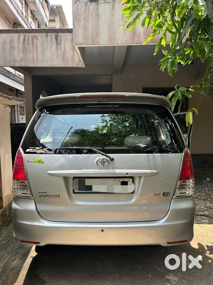 Toyota Innova 2011 Diesel 8 Str