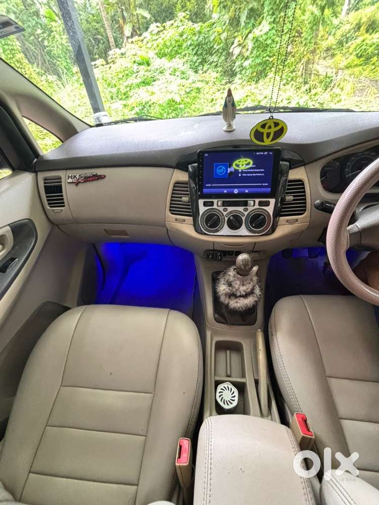 Toyota Innova Diesel 2011