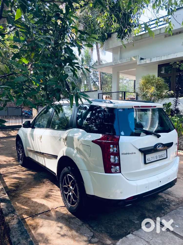 Mahindra Xuv500 2.2 W6 Diesel 2015