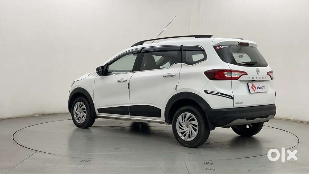 Renault Triber Rxz, 2023, Petrol