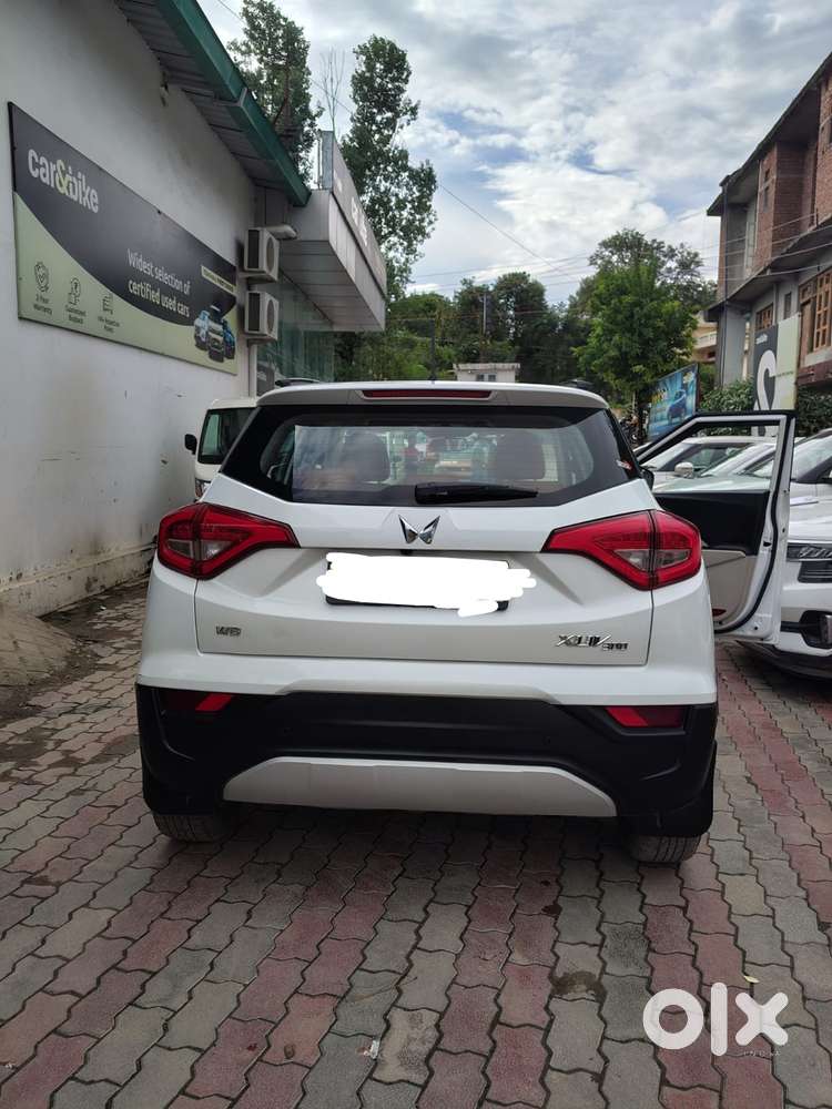 Mahindra Xuv300 W8, 2023, Petrol