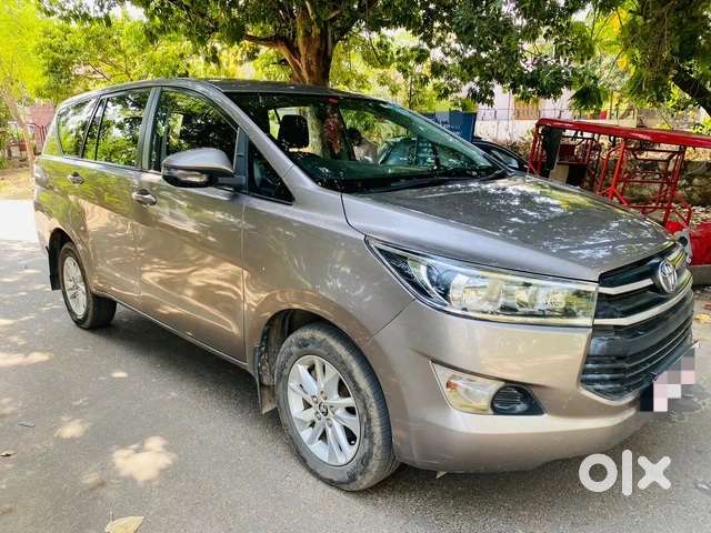 Toyota Innova Crysta 2.4 G Mt, 2016, Diesel