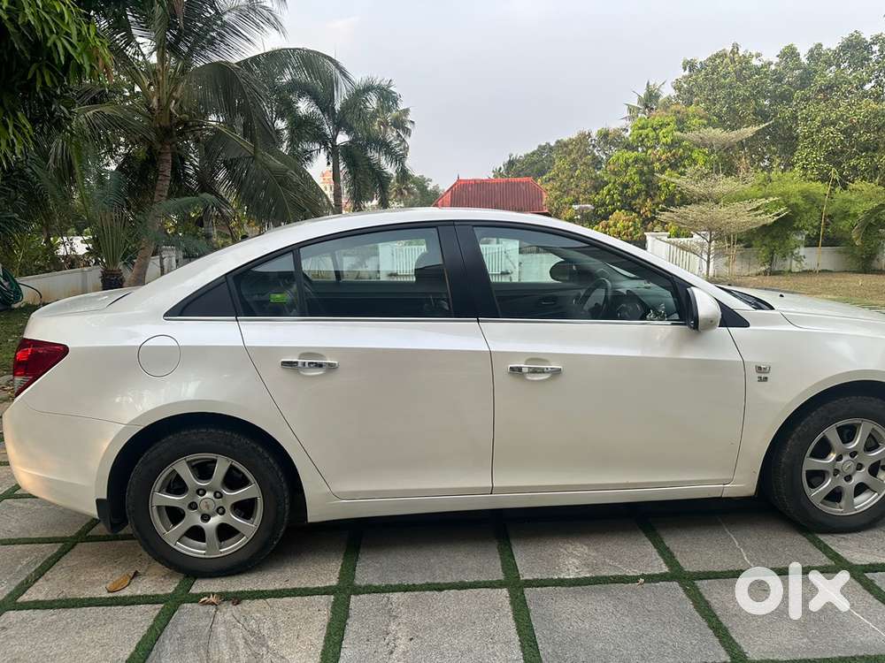 Chevrolet Cruze 2011 Diesel Good Condition