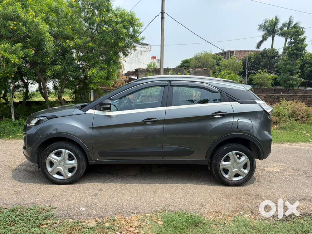 Tata Nexon Xm(s) Petrol 2022
