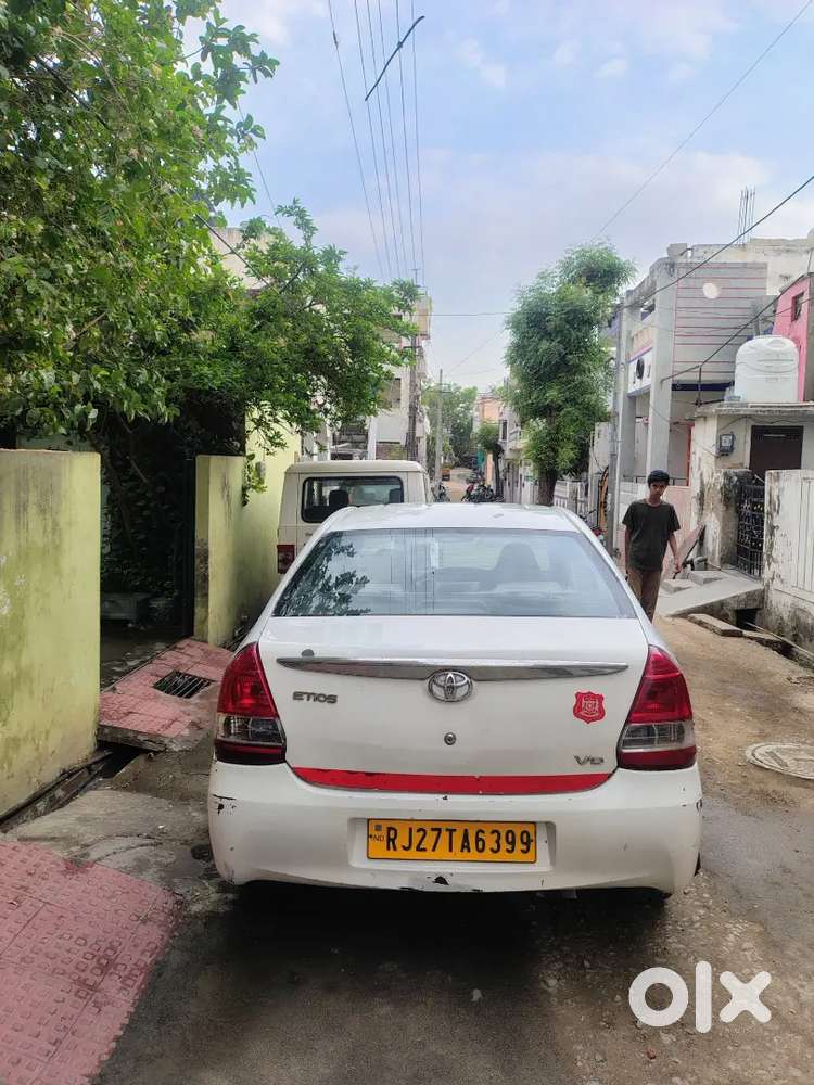 Toyota Etios 2013 Diesel Well Maintained