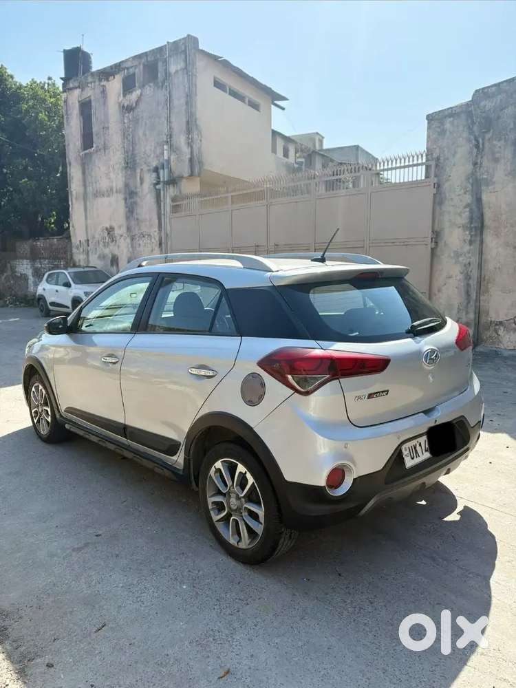 Hyundai I20 Active 2017 Petrol Well Maintained
