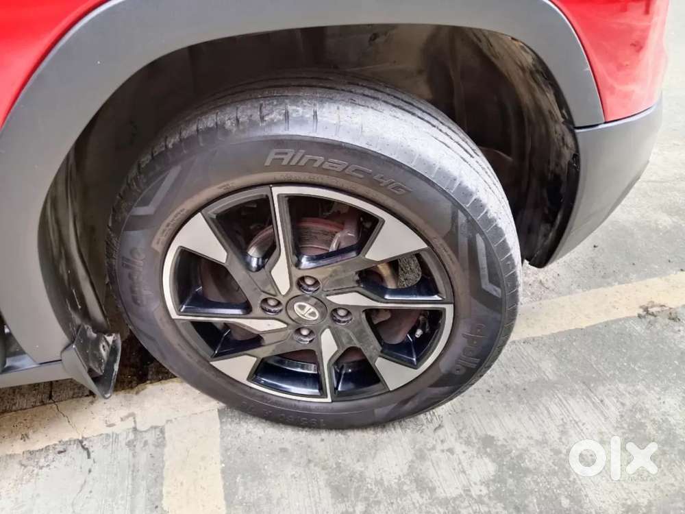 Tata Punch 1.2 Revotron Creative Amt Dual Tone, 2022, Petrol