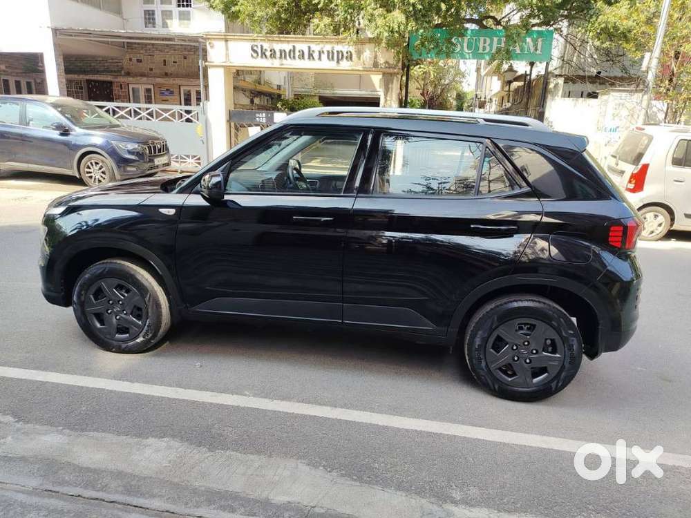 Hyundai Venue 1.2 S Plus, 2024, Petrol