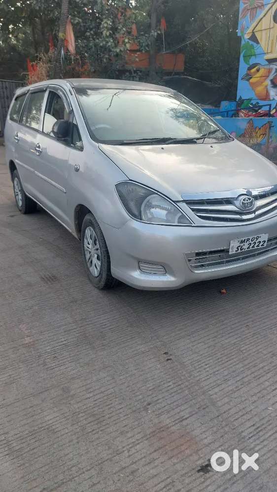 Toyota Innova Car