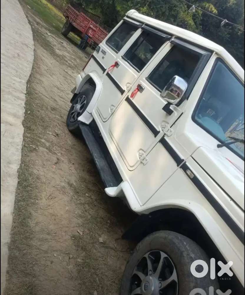 गाड़ी में अंदर बाहर से कोई भी कमी नहीं है गाड़ी एकदम फ्रेशकंडीशन में ह