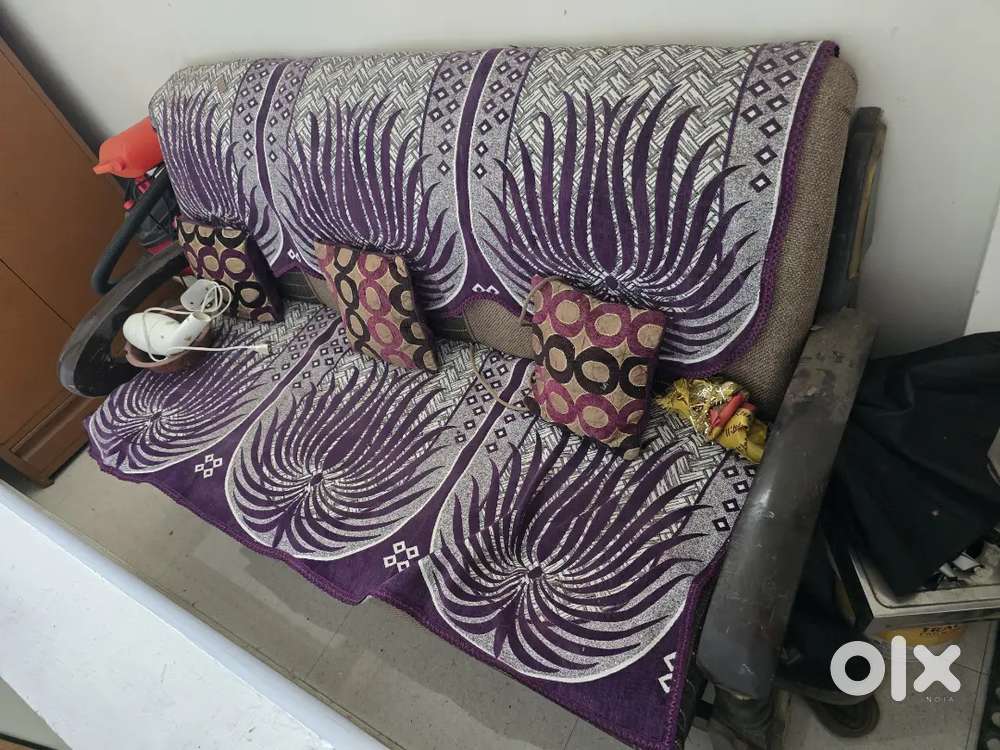 5 Seater Wooden Sofa