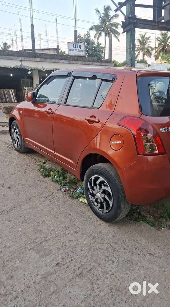 Maruti Suzuki Swift Vxi + Manual, 2009, Petrol