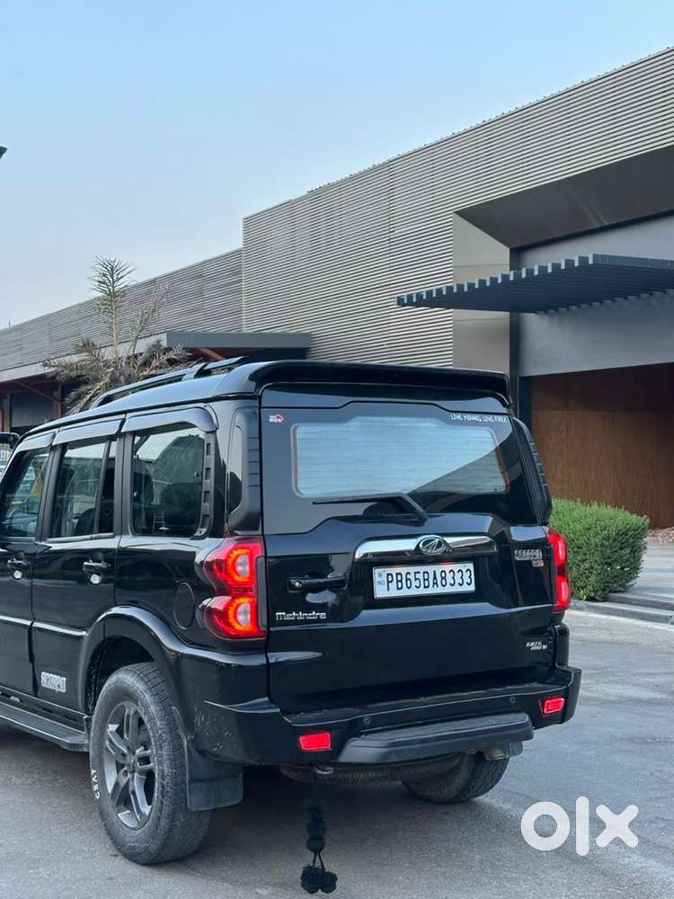 Mahindra Scorpio Classic 2021