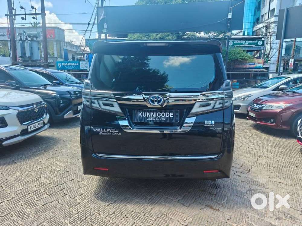 Toyota Vellfire Vip – Executive Lounge, 2022, Petrol