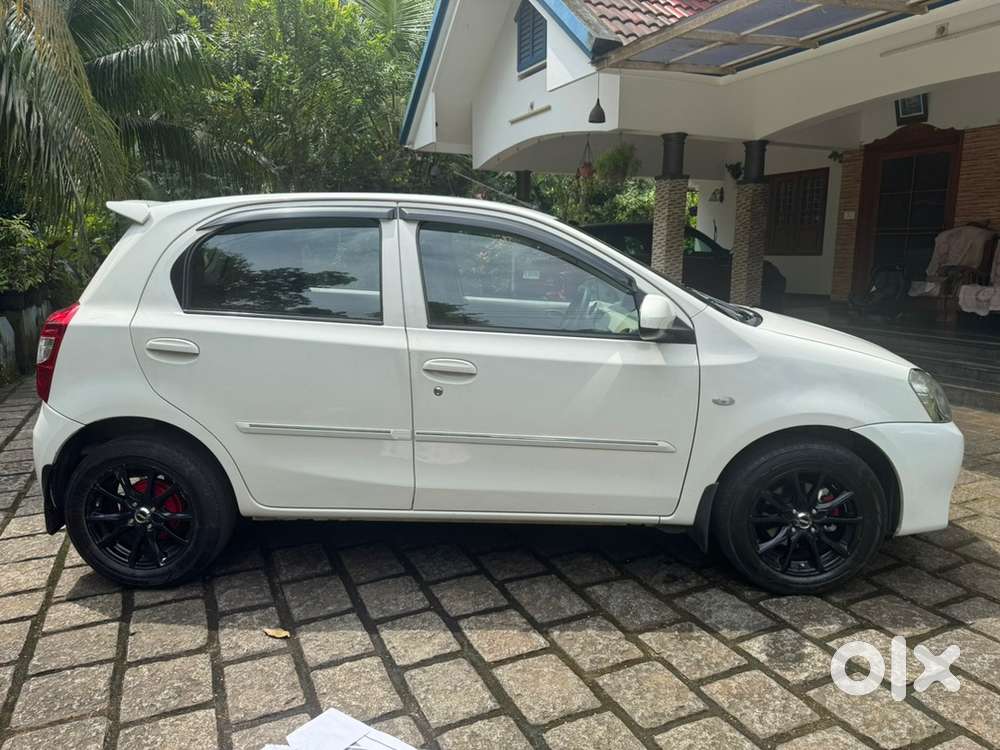 Toyota Etios Liva 2015