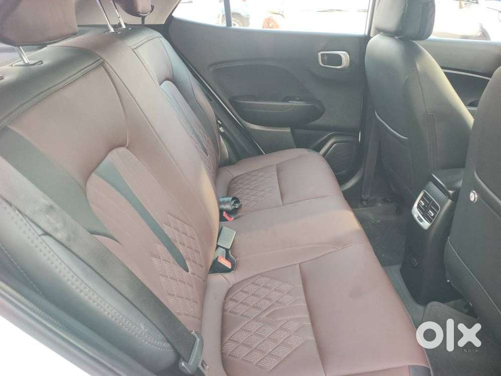 Hyundai Venue 1.0 Sx (o) Turbo Dct, 2019, Petrol