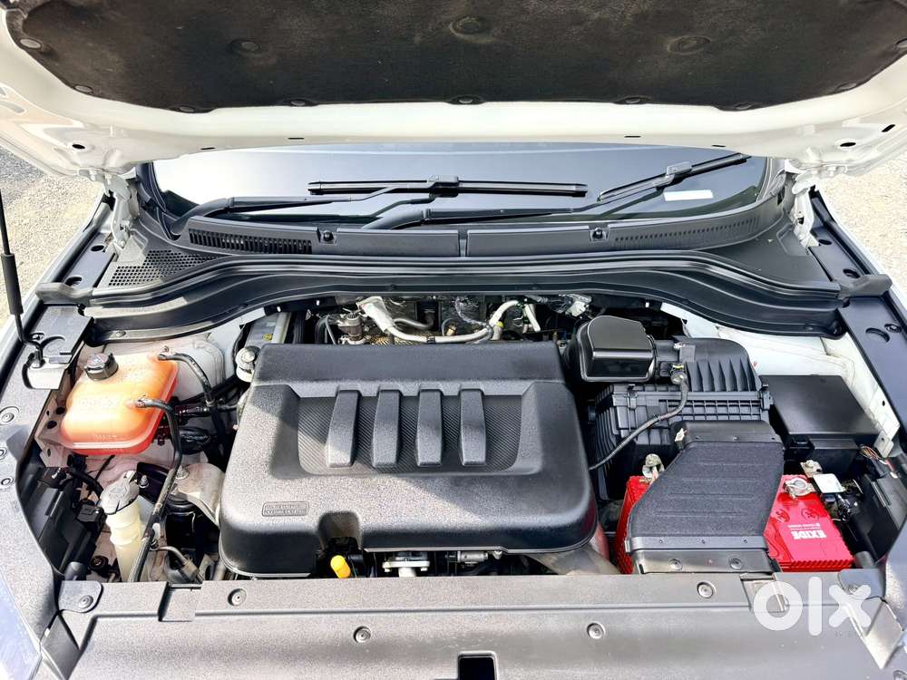 Mahindra Xuv700 2.2 Ax 7 Diesel At Luxury Pack Str, 2023, Diesel