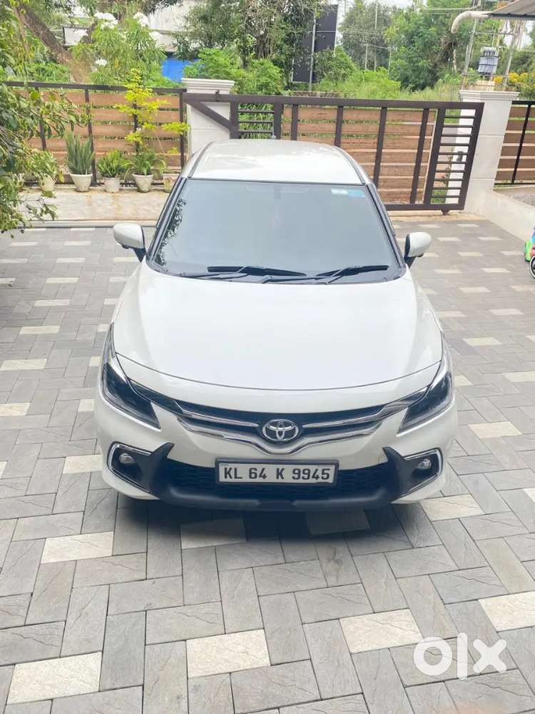 Toyota Glanza V 2022 Petrol Automatic