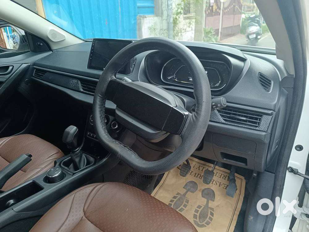 Tata Nexon Smart 1.2 Revotron Petrol 5 Mt, 2025, Petrol
