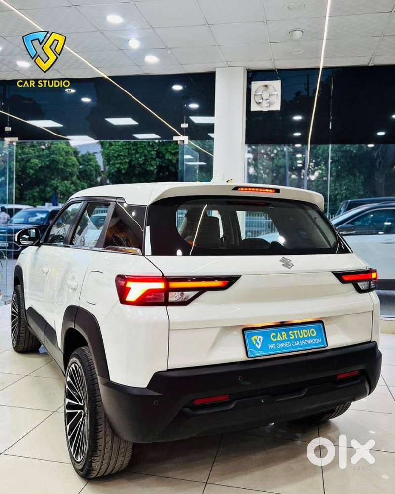 Maruti Suzuki Brezza 1.5 Vxi Smart Hybrid, 2025, Petrol