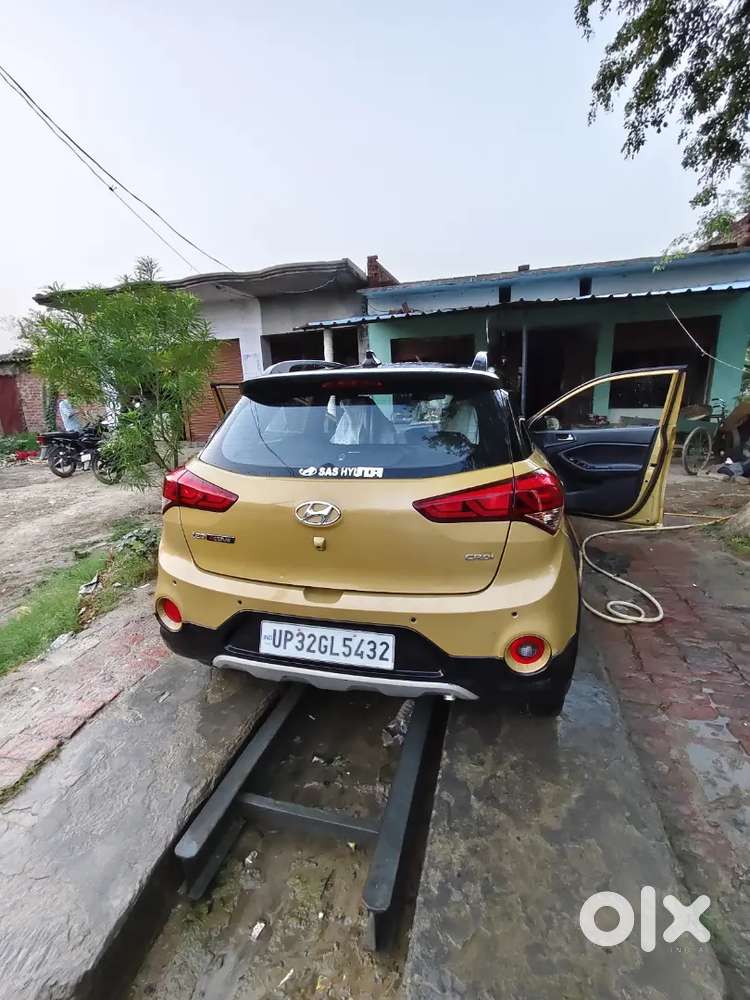 Hyundai I20 Active 2016 Diesel 10400 Km Driven