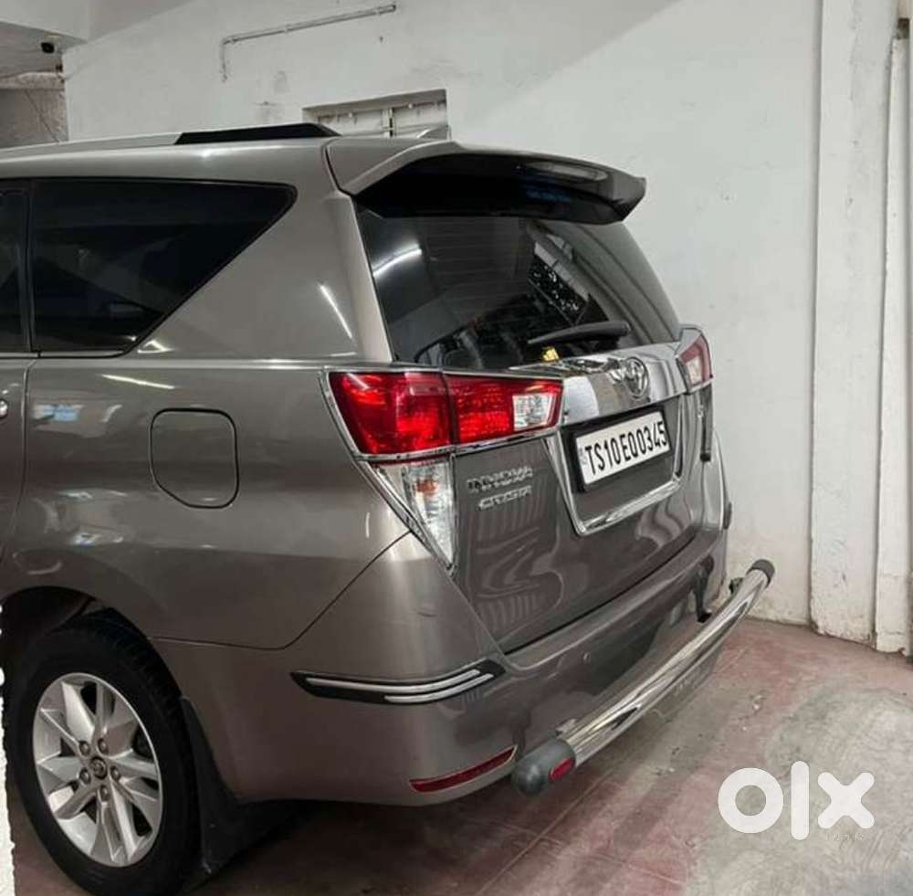 Toyota Innova Crysta 2018 Diesel Well Maintained