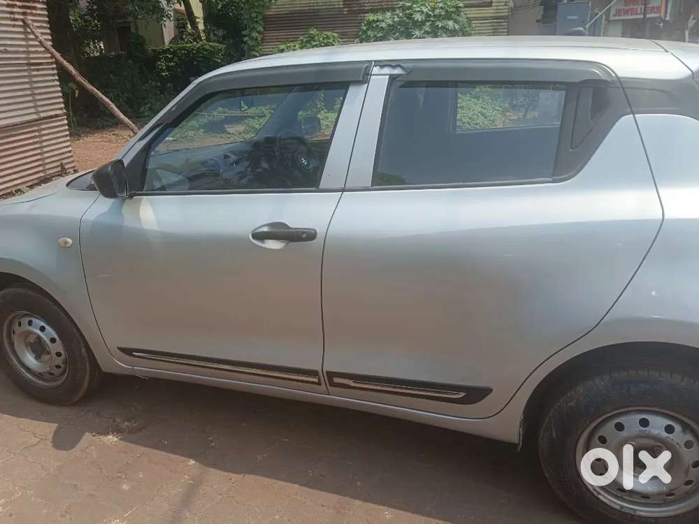 Maruti Suzuki Swift 2020 Petrol 87000 Km Driven