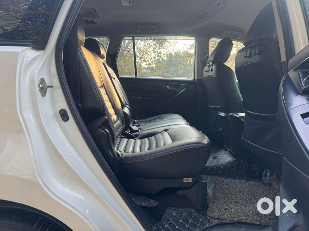 Toyota Innova Crysta 2.8 Gx At 8s, 2019, Diesel