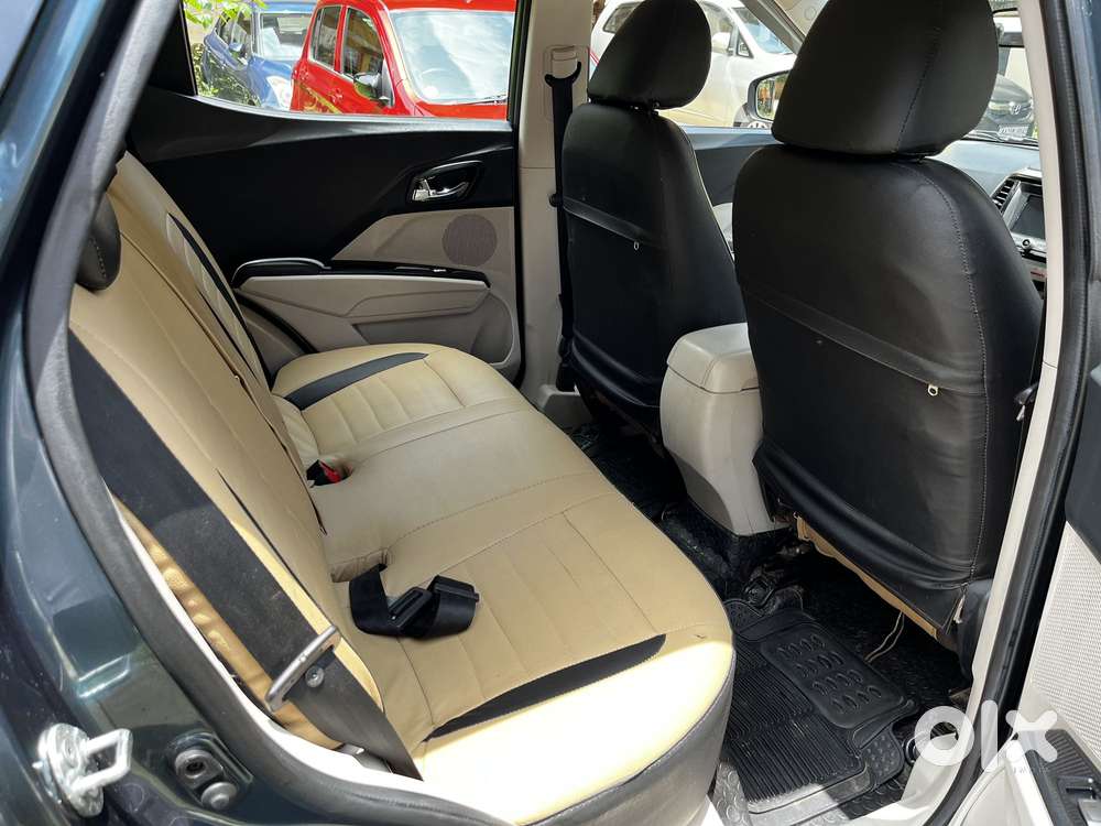 Mahindra Xuv300 W8 Diesel, 2021, Diesel