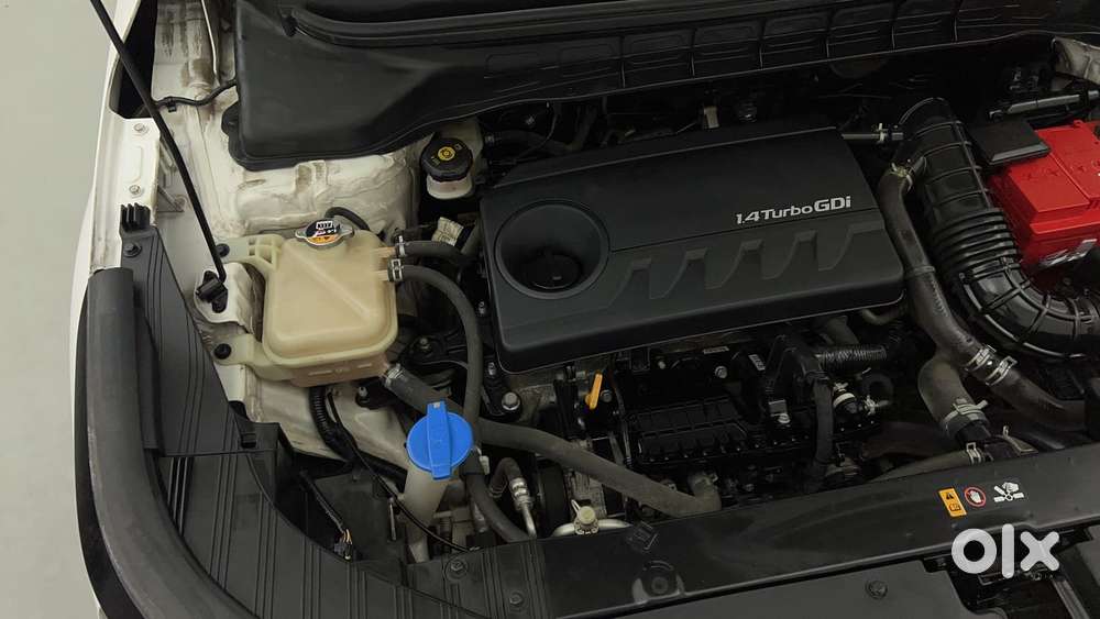 Kia Carens 1.4 Luxury Plus 6 Str, 2022, Petrol
