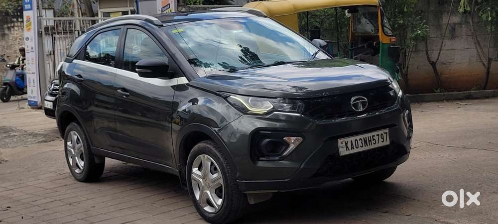 Tata Nexon 1.2 Revotron Xm (s), 2020, Petrol