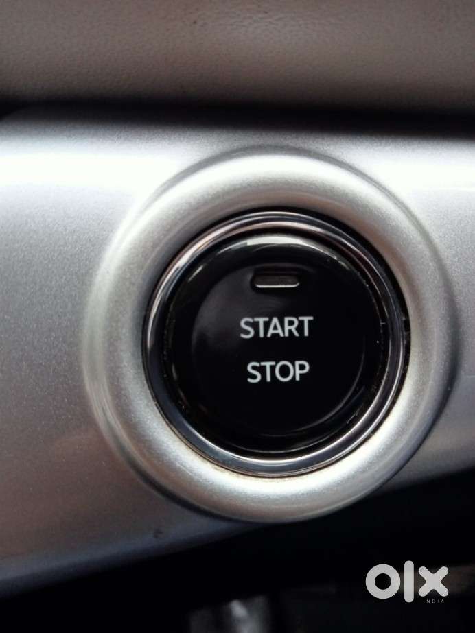 Mahindra Xuv700 2.0 Ax 7 Petrol At Luxury Pack Str, 2023, Petrol